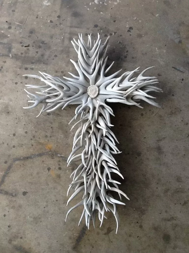 Antler Cross - Medium, Sunbleached