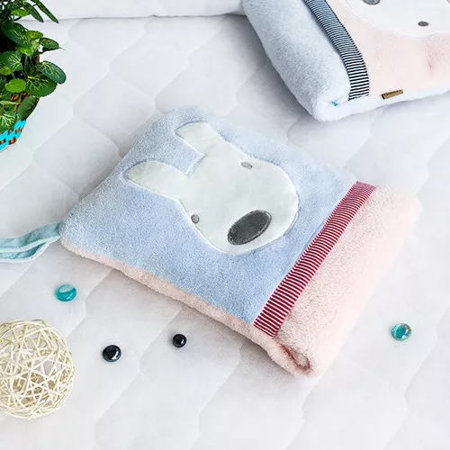 [Blue Rabbit] Fleece Throw Blanket Pillow Cushion / Travel Pillow Blanket