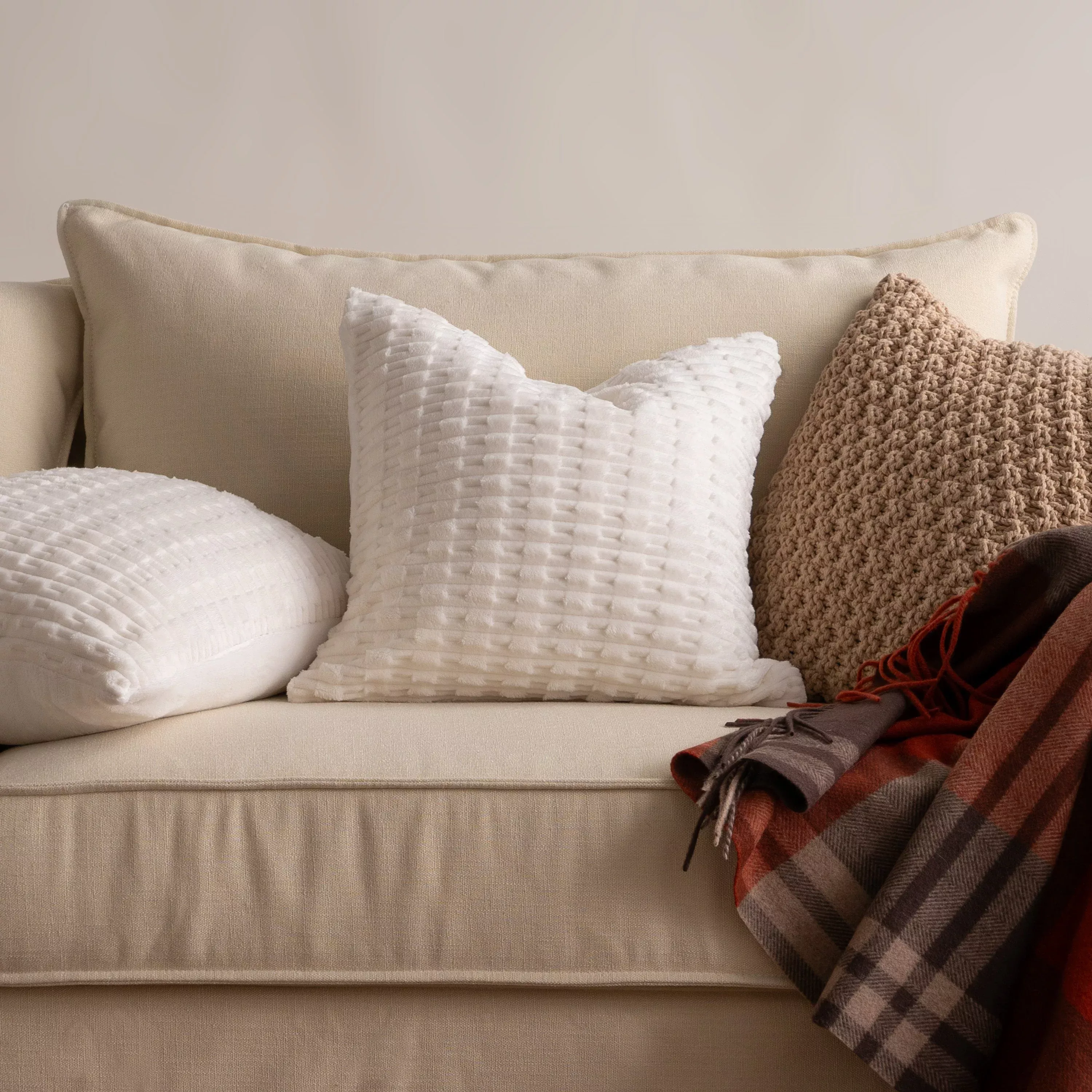 Fur Pillow Cover Set (2-Piece) with Hidden Zipper
