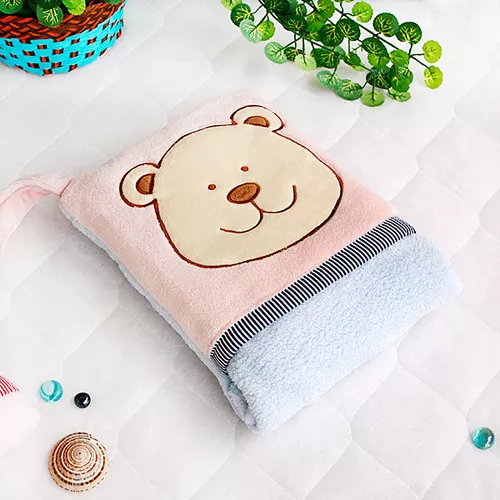 [Pink Bear] Fleece Throw Blanket Pillow Cushion / Travel Pillow Blanket