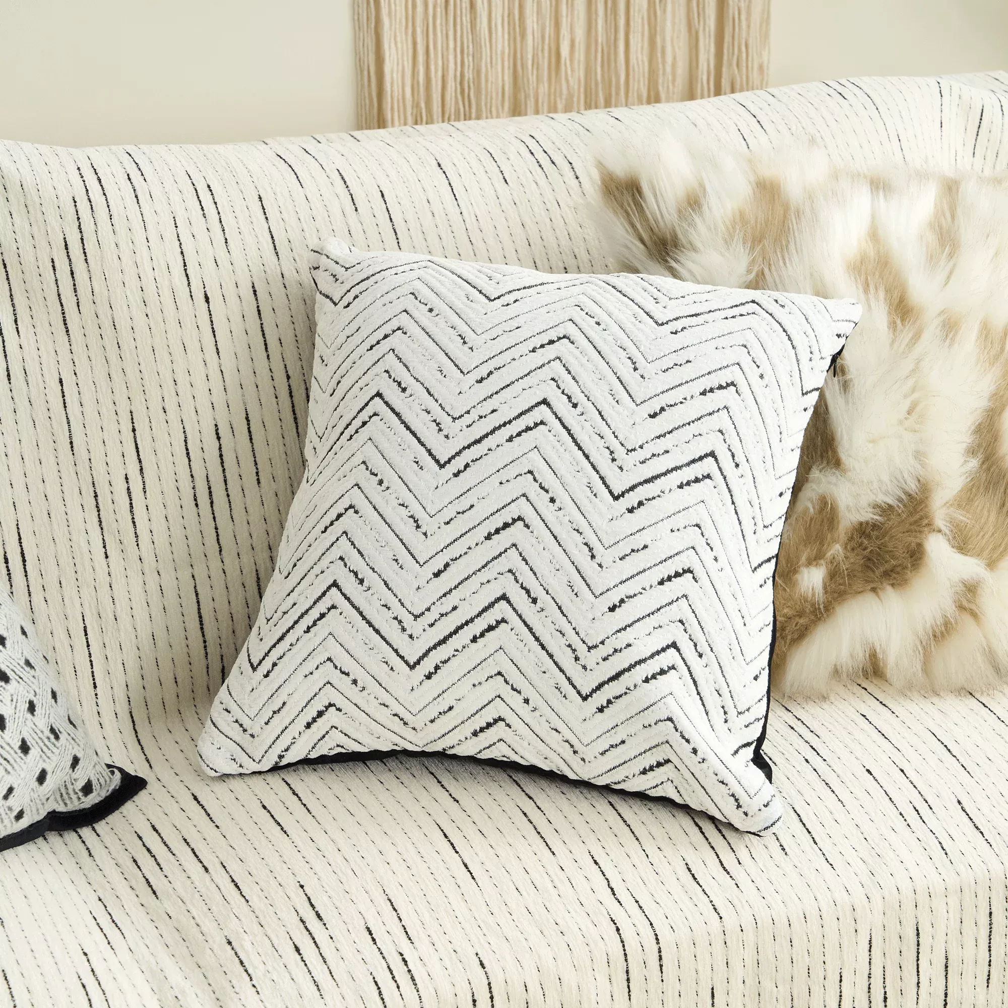 Ziggy Waves Contemporary Zigzag Cushion Cover